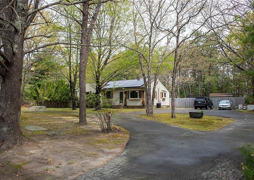 1st image of 27 Club House Rd