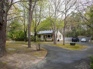 27 Club House Rd, Coventry, RI 02816