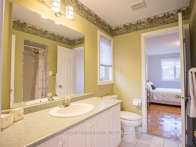 14 Montesano Cres — Photo 15