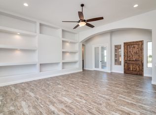 44029 N 3rd Ave, New River, AZ 85087