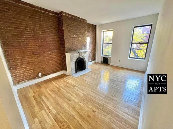 336 East 55th Street image 1 of 5