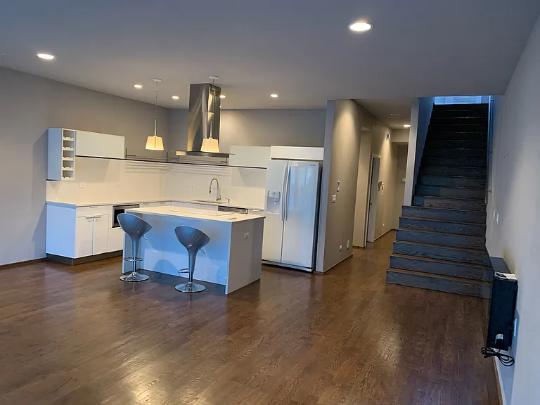 2704 W Armitage Ave #3 — Photo 4