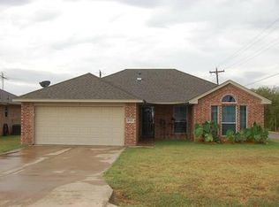 613 Mesquite Dr, Rio Vista, TX 76093