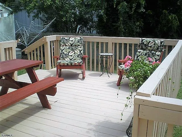 425 N Kenyon Ave — Photo 31