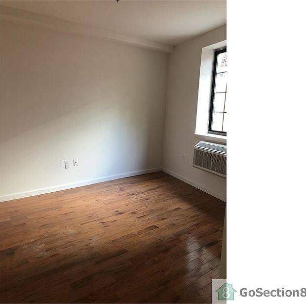 2nd image of 702 Beach Ave APT 3B
