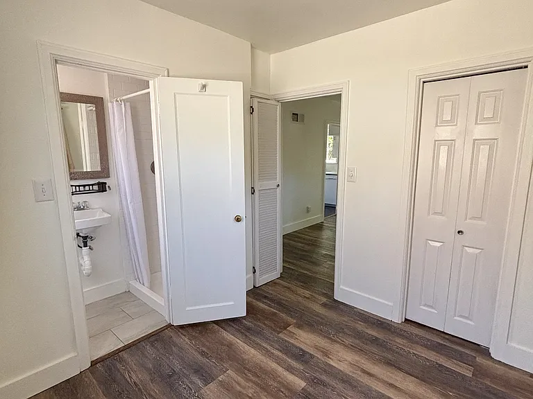 806 E McKinley St — Photo 9