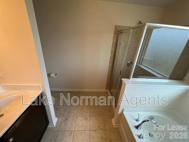 10374 Rutledge Ridge Dr NW — Photo 17