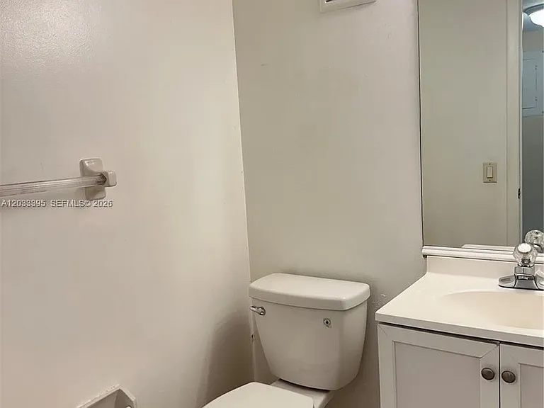 400 Commodore Dr #308 — Photo 13