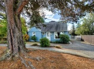 515 SW 137th St, Burien, WA 98166