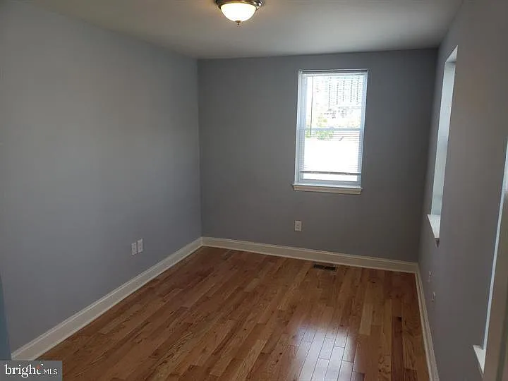 430 S Bond St — Photo 7