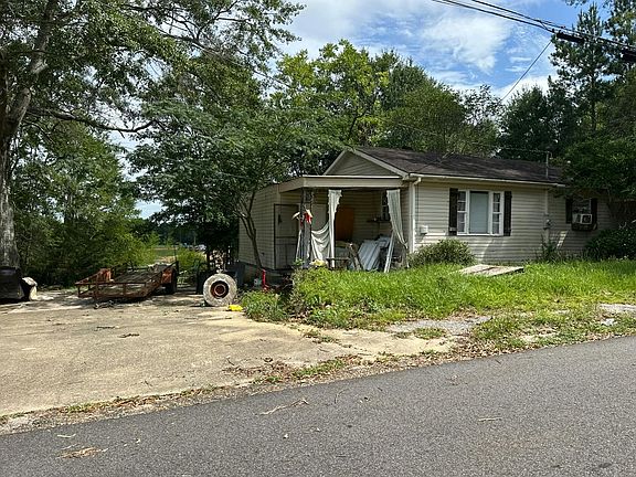 3rd image of 1608 Julie St