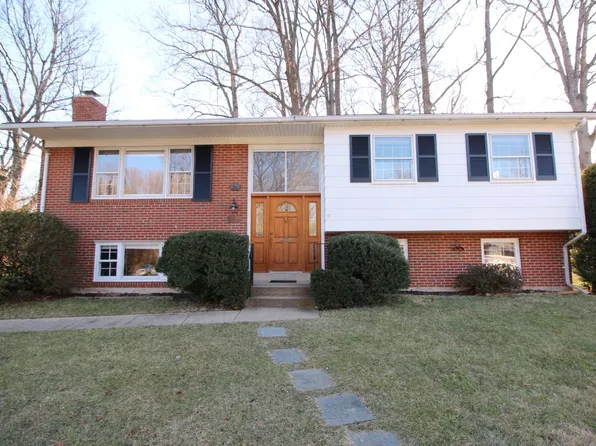 316 Patrick St SW, Vienna, VA 22180