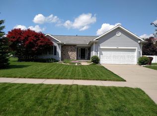 3850 Wynbrooke Dr, Lansing, MI 48906