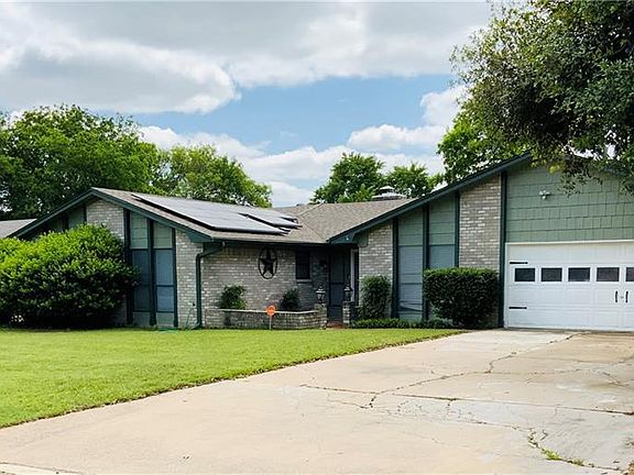 2nd image of 206 Red Oak Dr