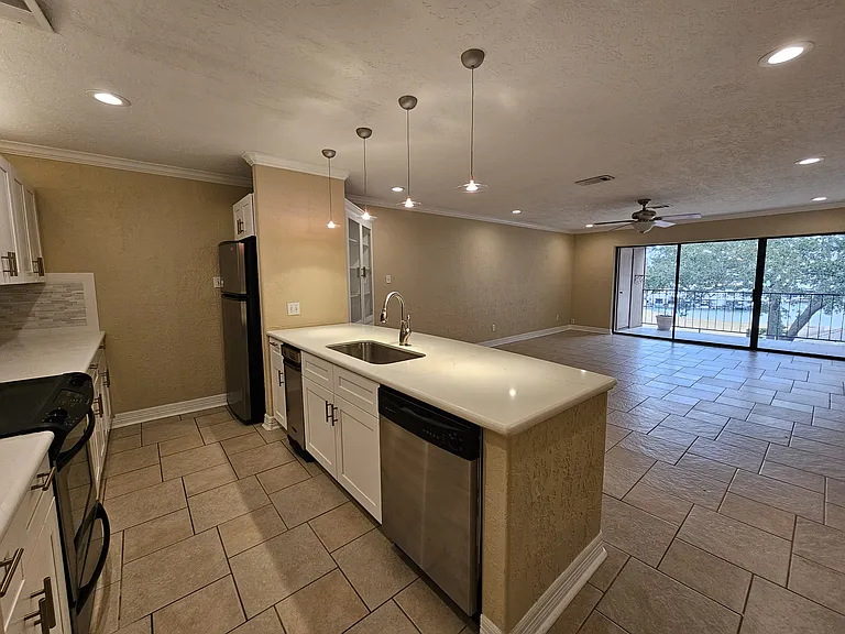 15575 Marina Dr #323A — Photo 16