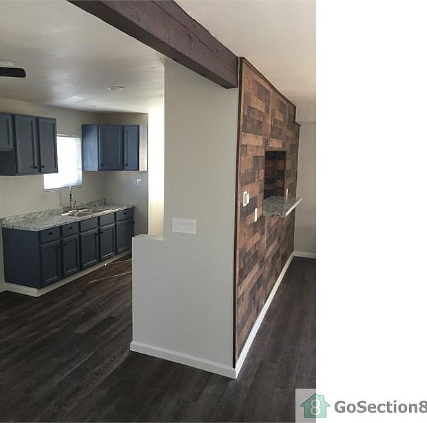 1st image of 515 W 90th St