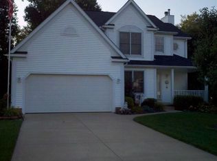 3151 Westwood Dr, Ravenna, OH 44266