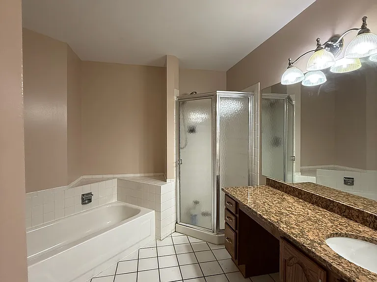 1905 Quaker Hollow Ln — Photo 15