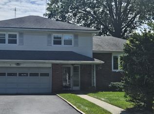 65 Daniels Dr, Clifton, NJ 07013