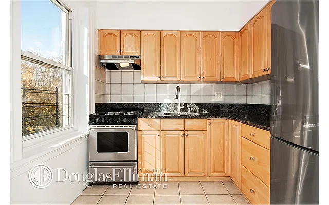 Rented by Douglas Elliman | media 6