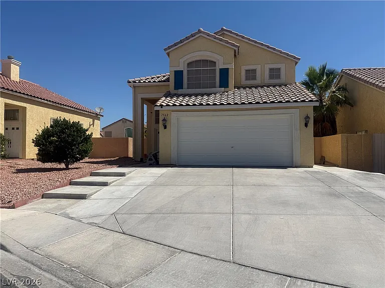 7562 Reindeer Ct — Photo 2