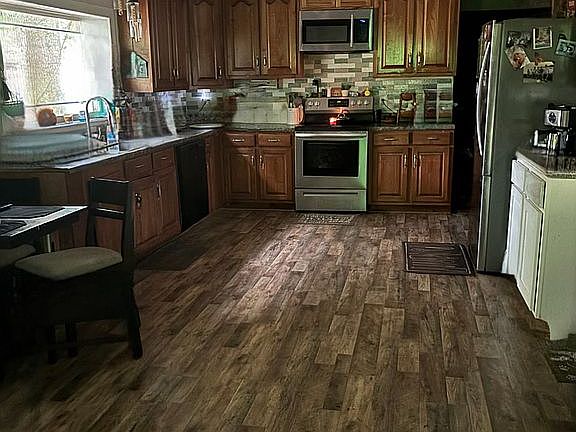5th image of 11381 Timberland Ct S