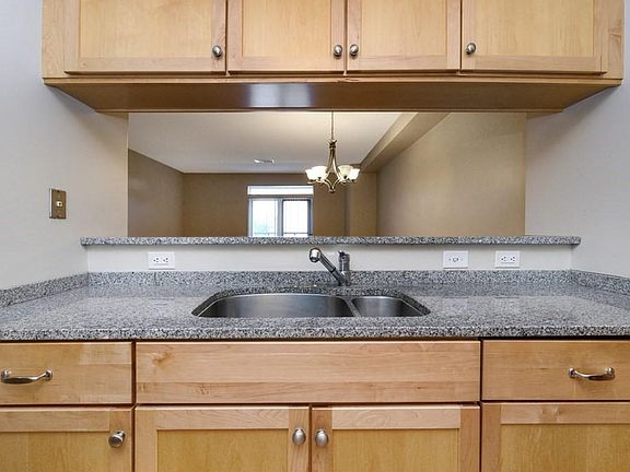 4th image of 88 Wharf St Unit 201