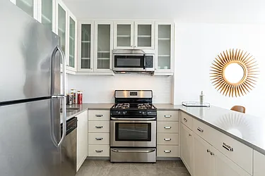 60 West 66th Street, #19B