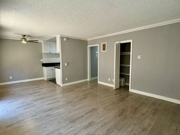 2150 N Beachwood Dr APT 1