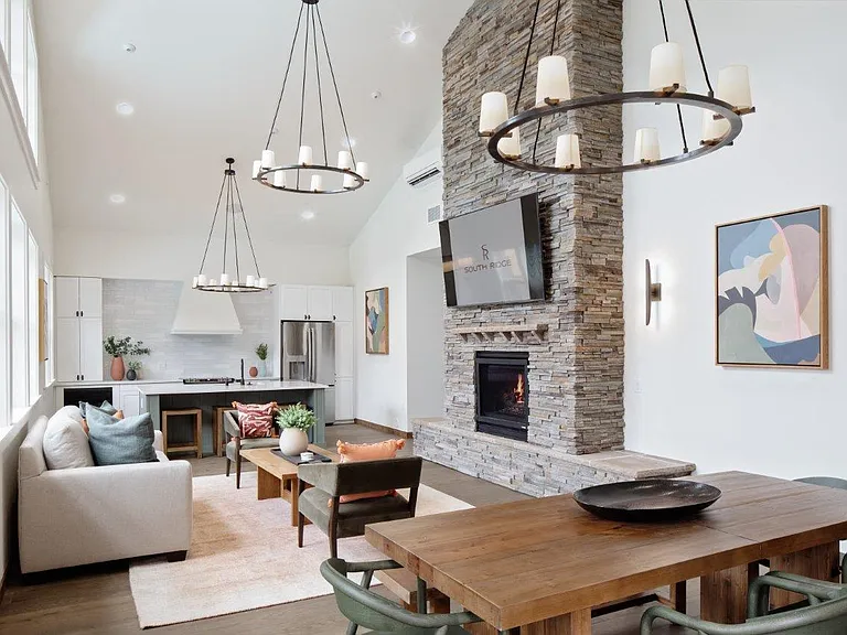 South Ridge West | Clubhouse