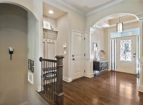 5th image of 11113 S Montclaire Dr