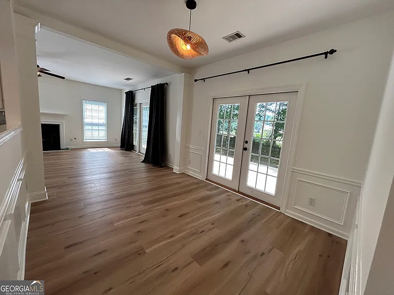 665 Arncliffe Ct — Photo 9