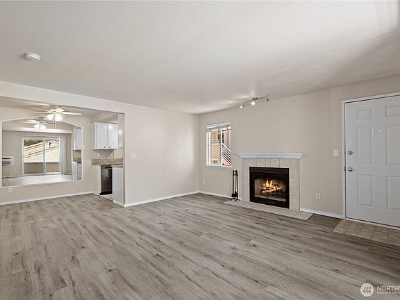 2nd image of 21303 52nd Avenue W #C220