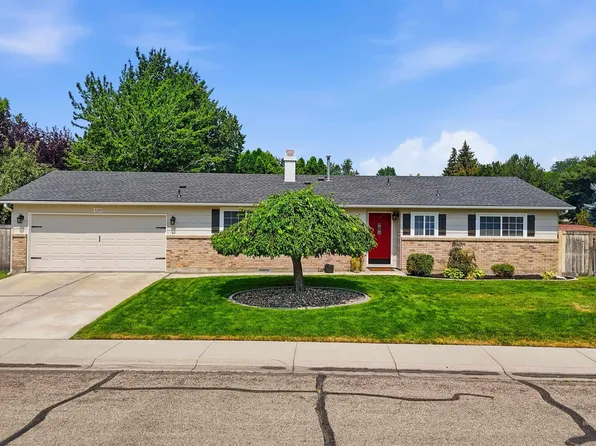 420 E Amanita St, Eagle, ID 83616