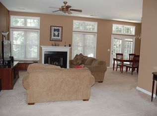 8 Drakestone Ct, Greensboro, NC 27455