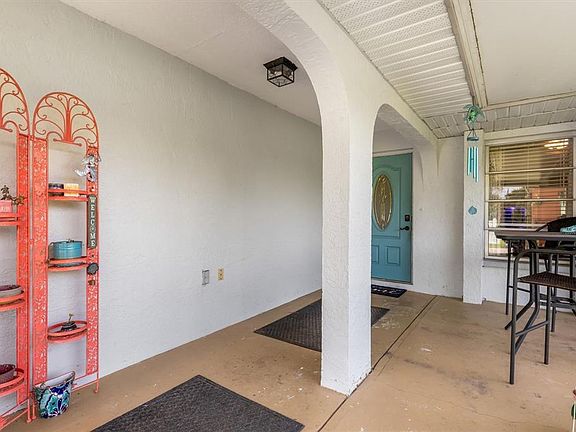 3rd image of 381 CAPATOLA STREET