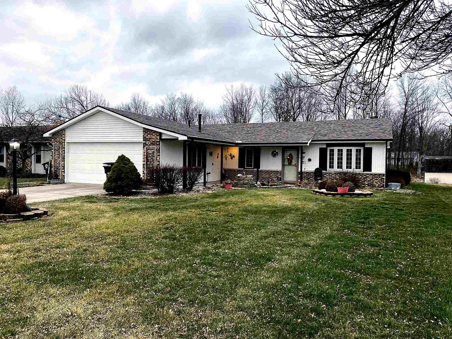 8121 Northbury Dr photo 1