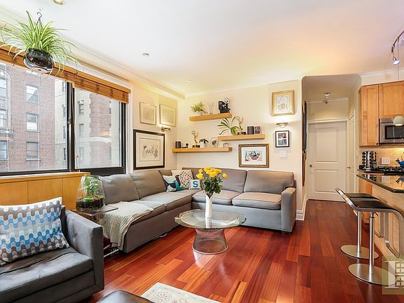 2nd image of 203 W 90th St APT 9B