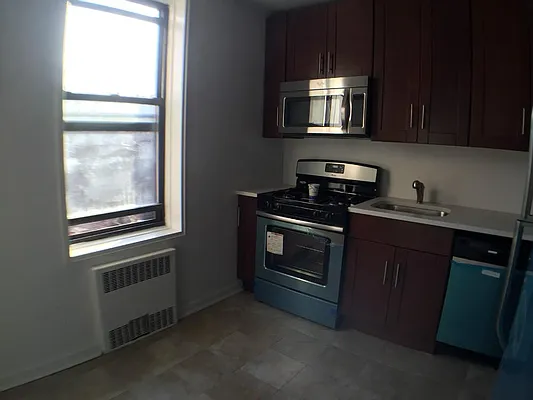 Rented by Christie Property Group | media 9