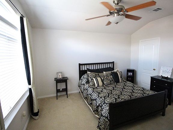 4th image of 26127 Meadowlark Bay
