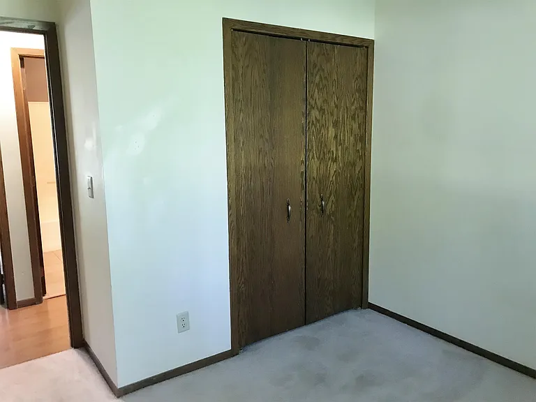 17399 Barberry Cir — Photo 6