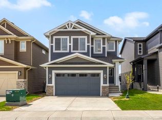 74 E Lucas Pl NW, Calgary, AB T3P2E5