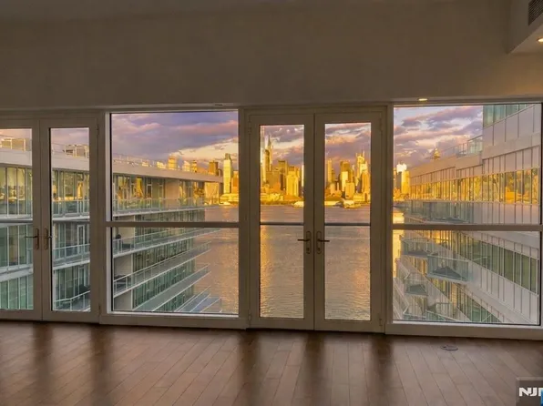 800 Ave At Port Imperial Blvd APT 1010, Weehawken, NJ 07086