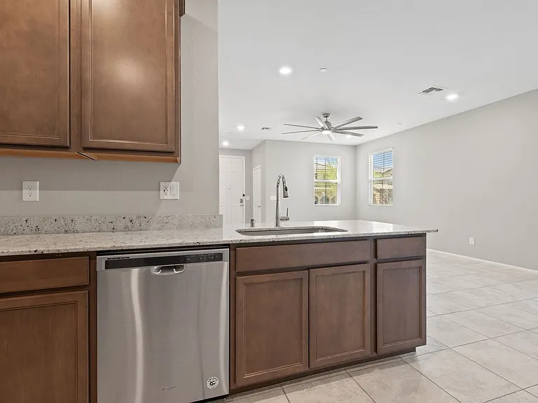 1103 Desert Dome Ave — Photo 12