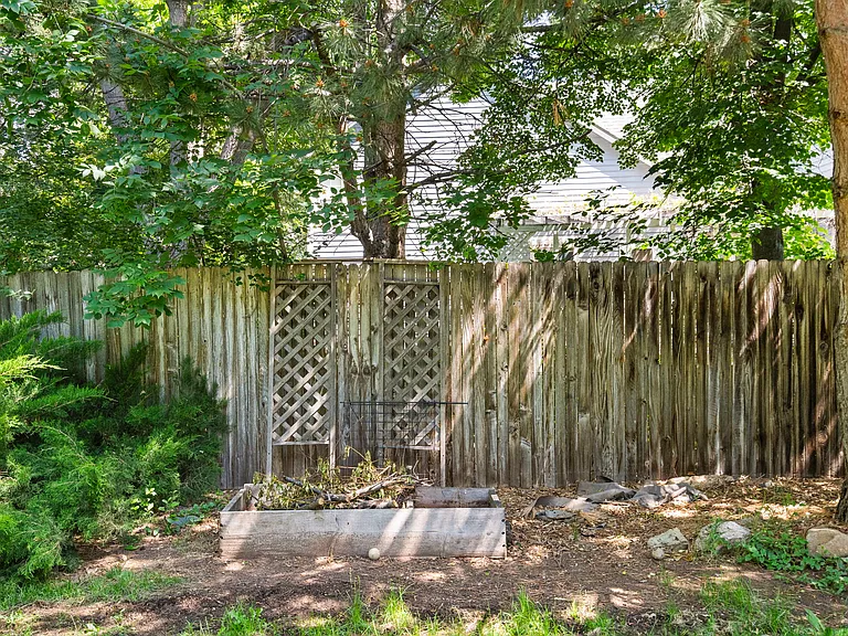 1702 Dora St — Photo 50