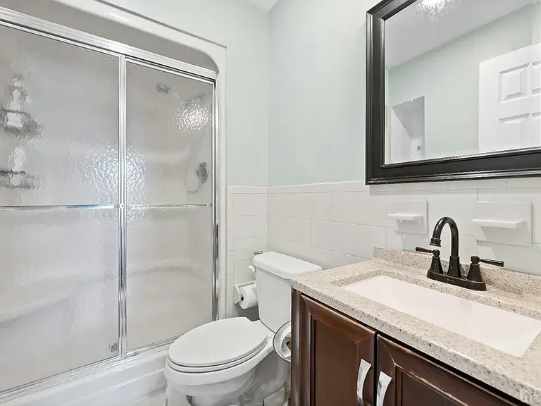 427 Gambocz Ct — Photo 3