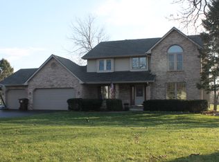 8998 Sheringham Dr, Roscoe, IL 61073