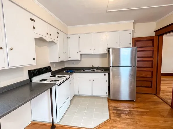 208-210 King St, 208 King St, Burlington, VT 05401