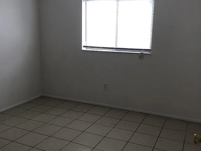 2340 Maple Ave #401 — Photo 8