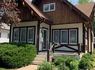 5048 N Elkhart Ave, Whitefish Bay, WI 53217